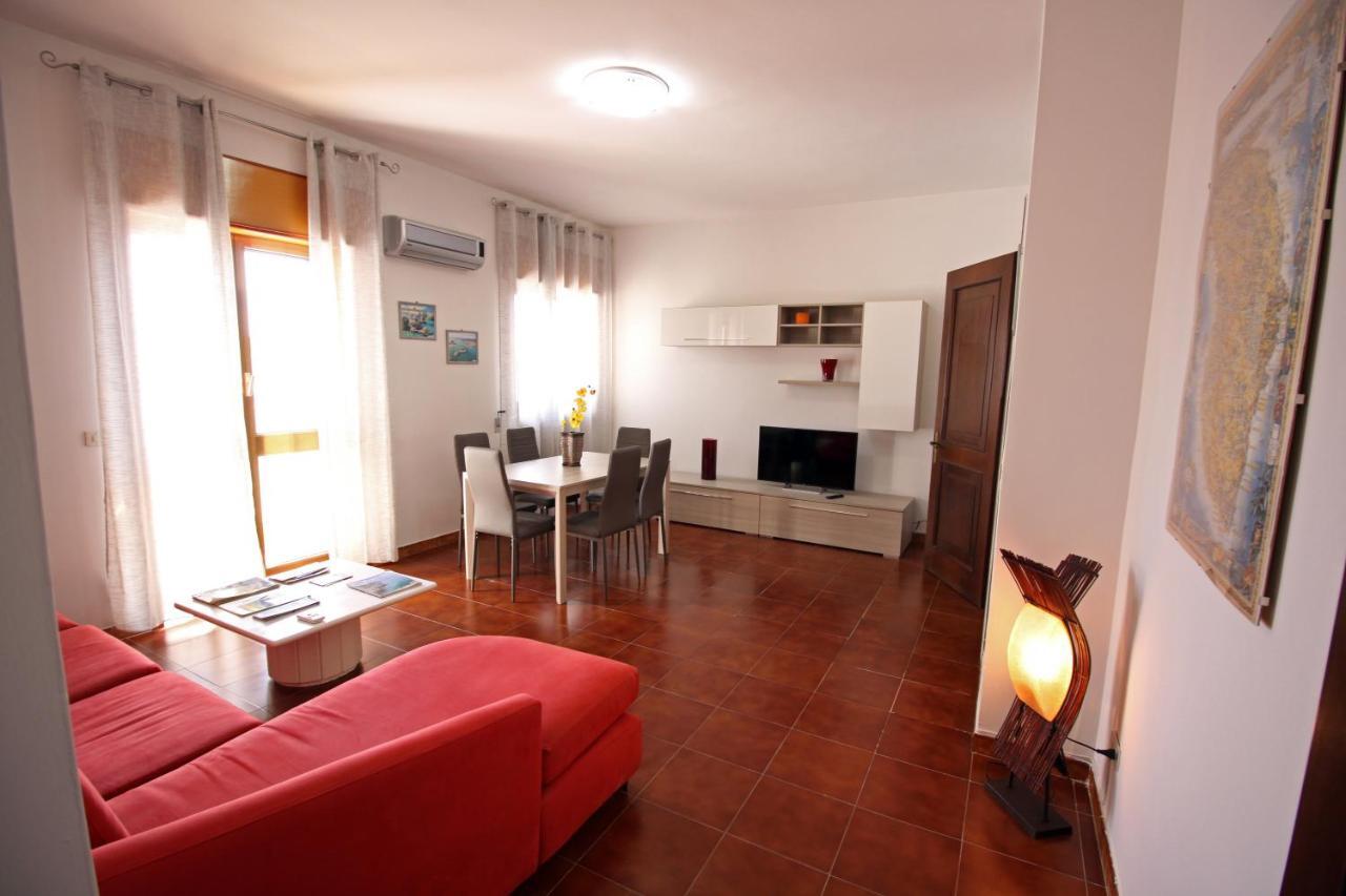 Casa Vacanza Valle Della Cupa Novoli Eksteriør billede